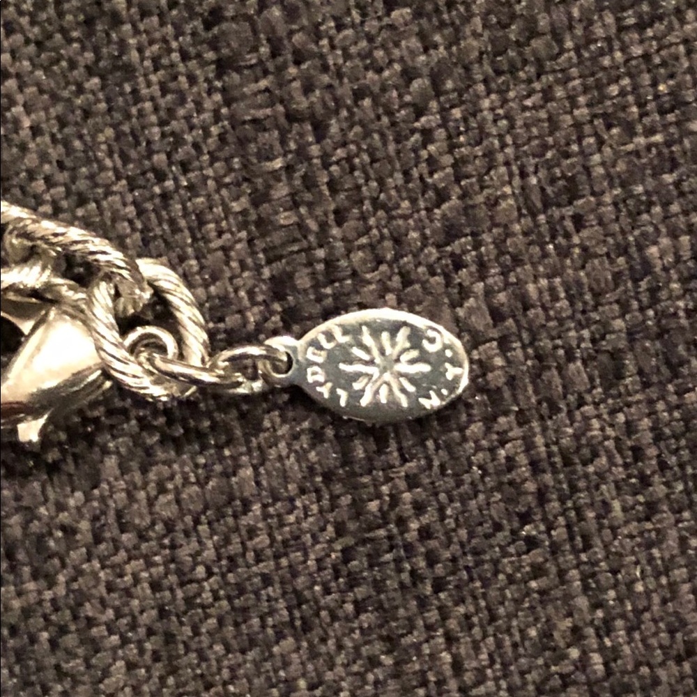 LYDELL NYC necklace. Short with a vintage look. - Picture 5 of 5